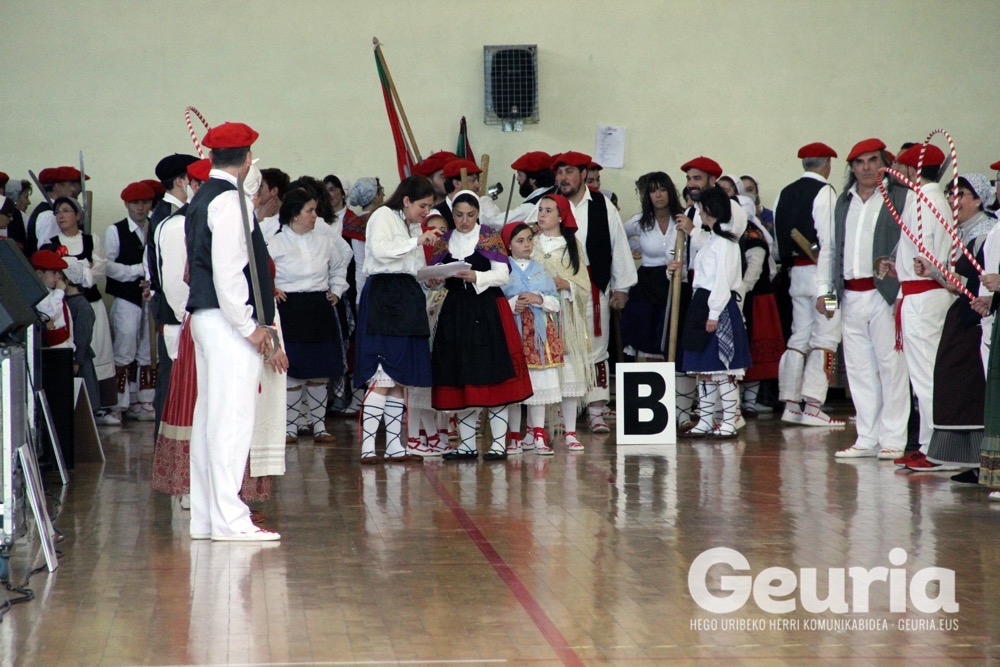basauri edurre dantza taldea 2017 60 urte 1