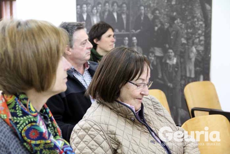 basauri-gorka-menendez-2016-hitzaldia-etnobotanika-2